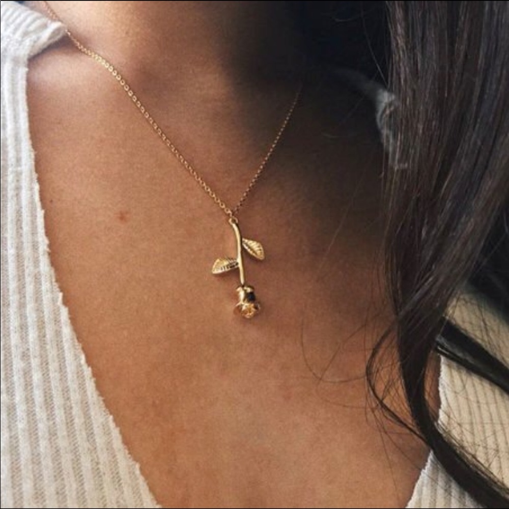 1 left! Rose 🌹 Gold Necklace - Picture 2 of 7